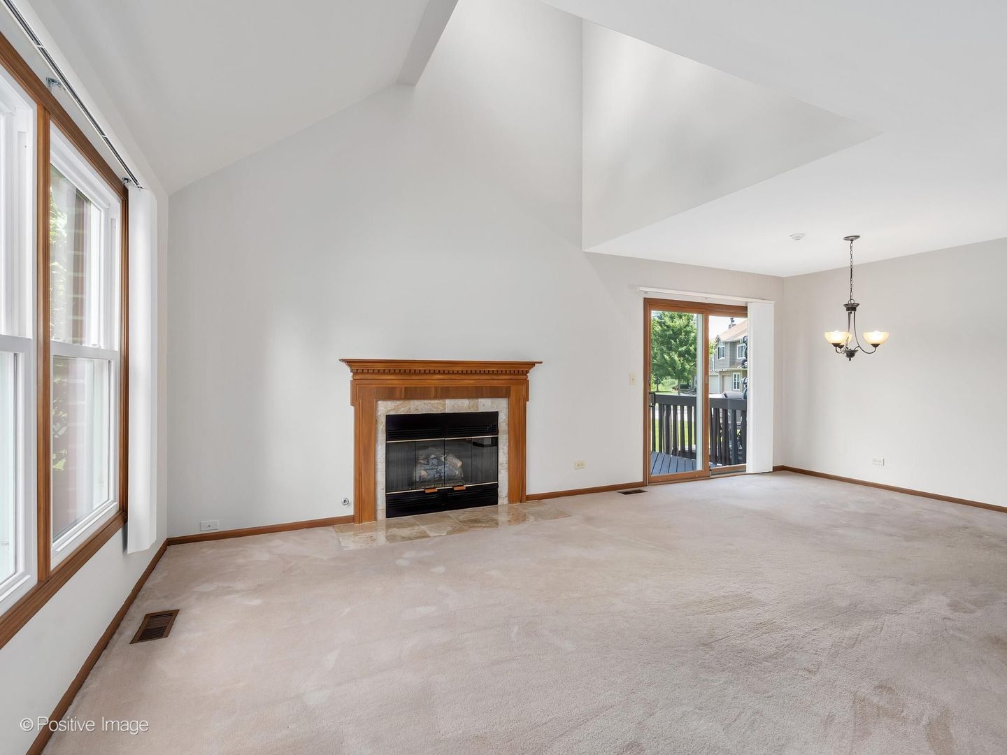 5th image of 7926 Stewart Dr, Darien, IL 60561 | MLS# 12705486