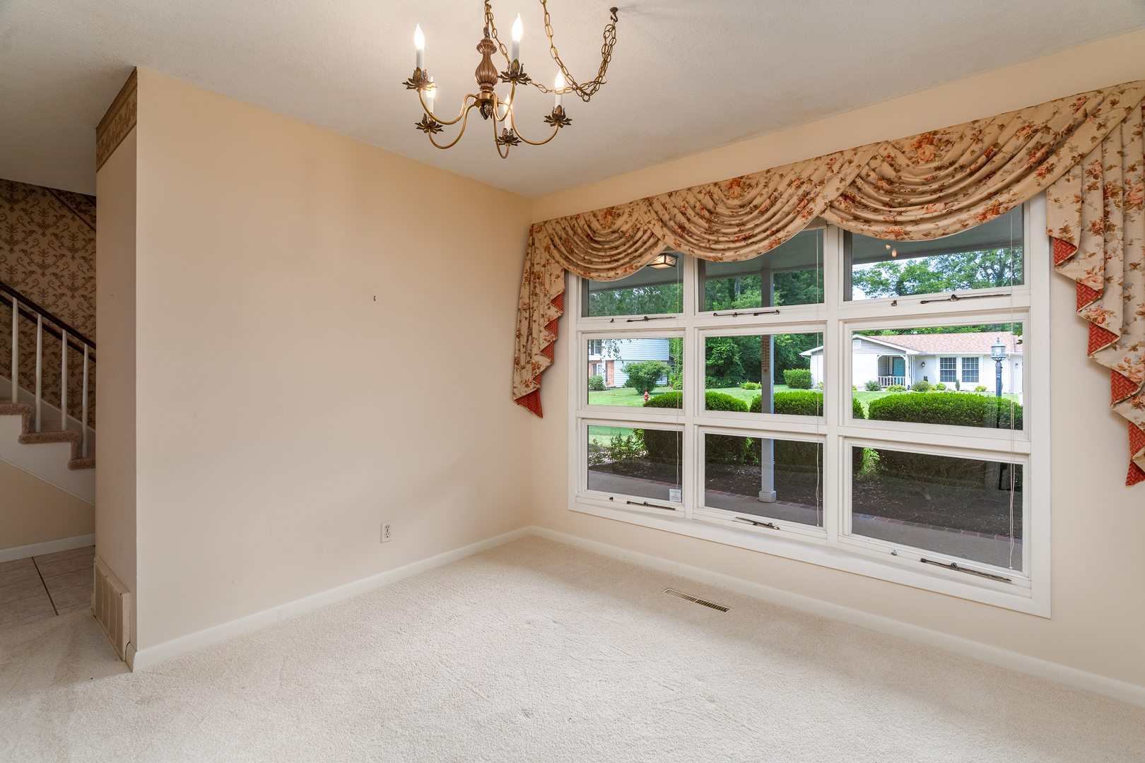4th image of 107 N Lark Ln, Carbondale, IL 62901 | MLS# 12705505