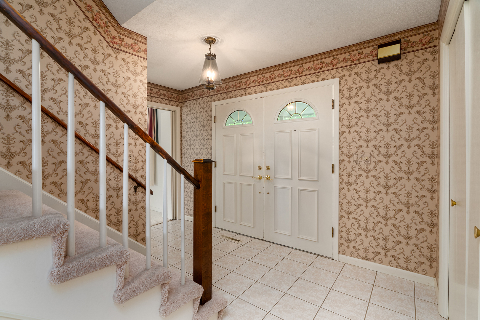3rd image of 107 N Lark Ln, Carbondale, IL 62901 | MLS# 12705505