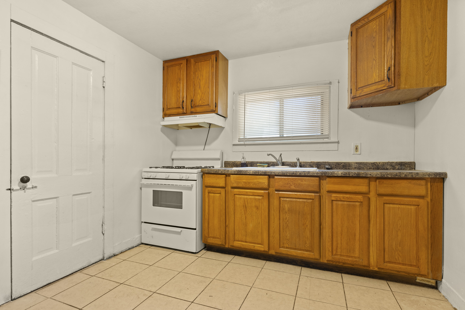 Homes for sale in Rockford, IL | 1107 Ashland Ave, Rockford, IL 61101 | MLS# 12705510