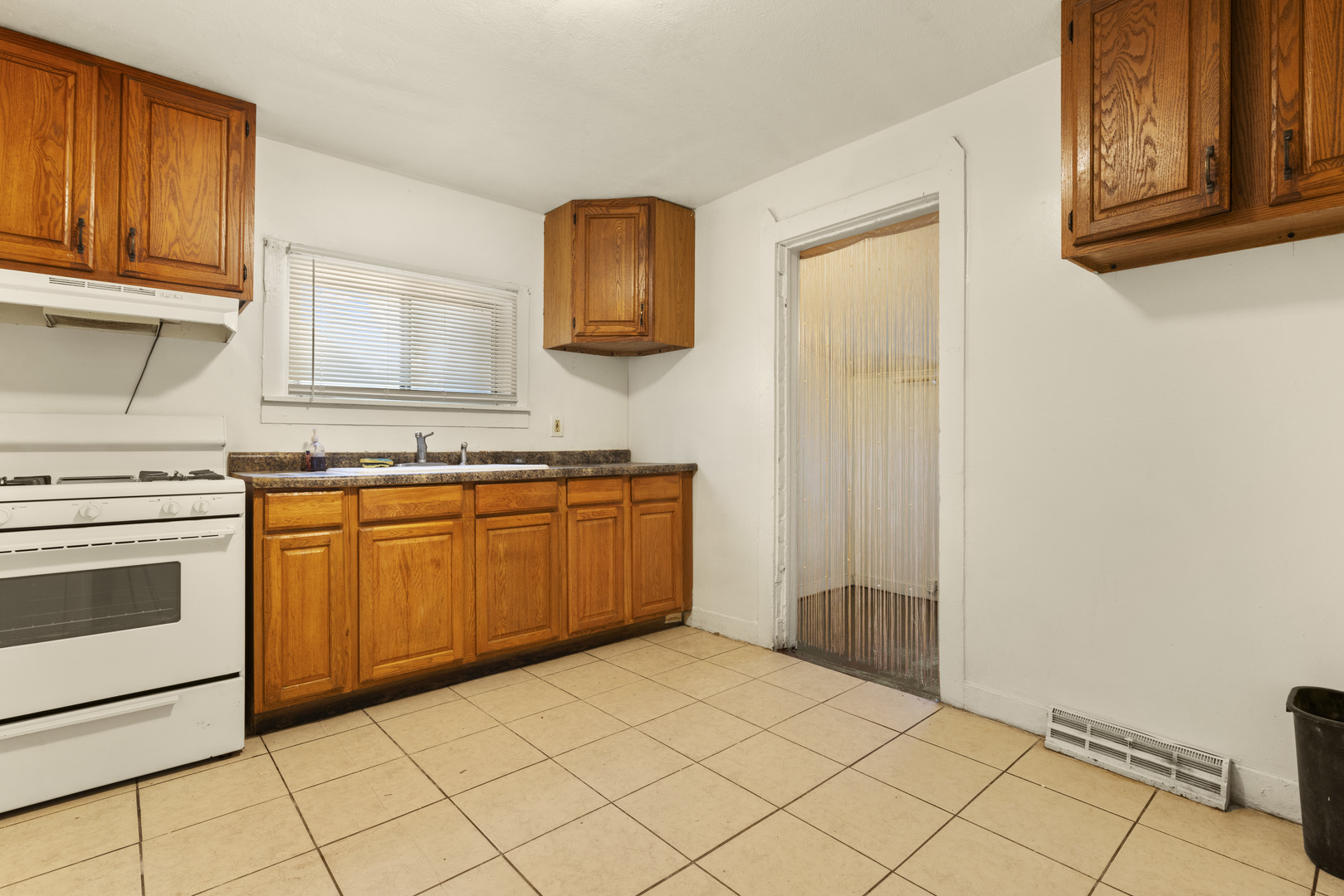 Homes for sale in Rockford, IL | 1107 Ashland Ave, Rockford, IL 61101 | MLS# 12705510