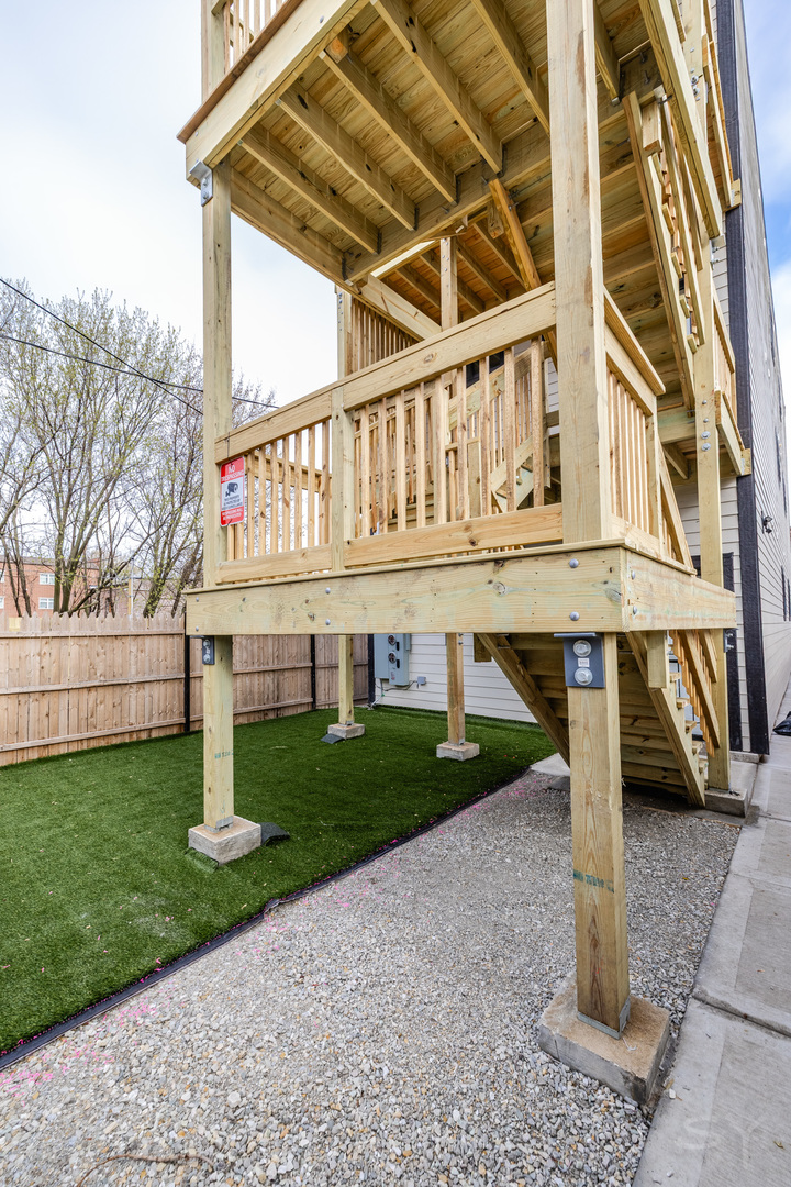 22nd image of 3041 W Flournoy St, Chicago, IL 60612 | MLS# 12705537