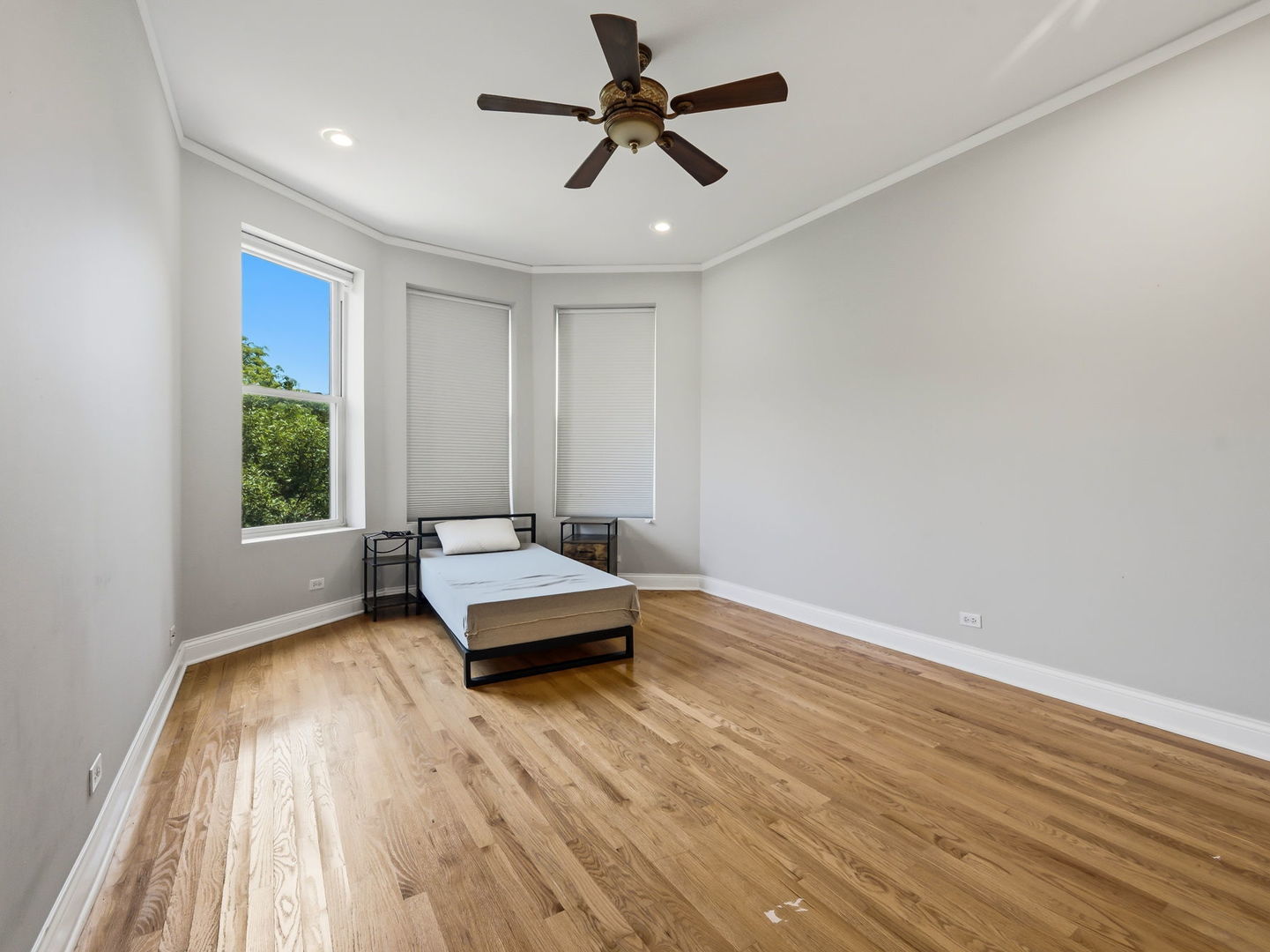 3rd image of 5412 S University Ave, Chicago, IL 60615