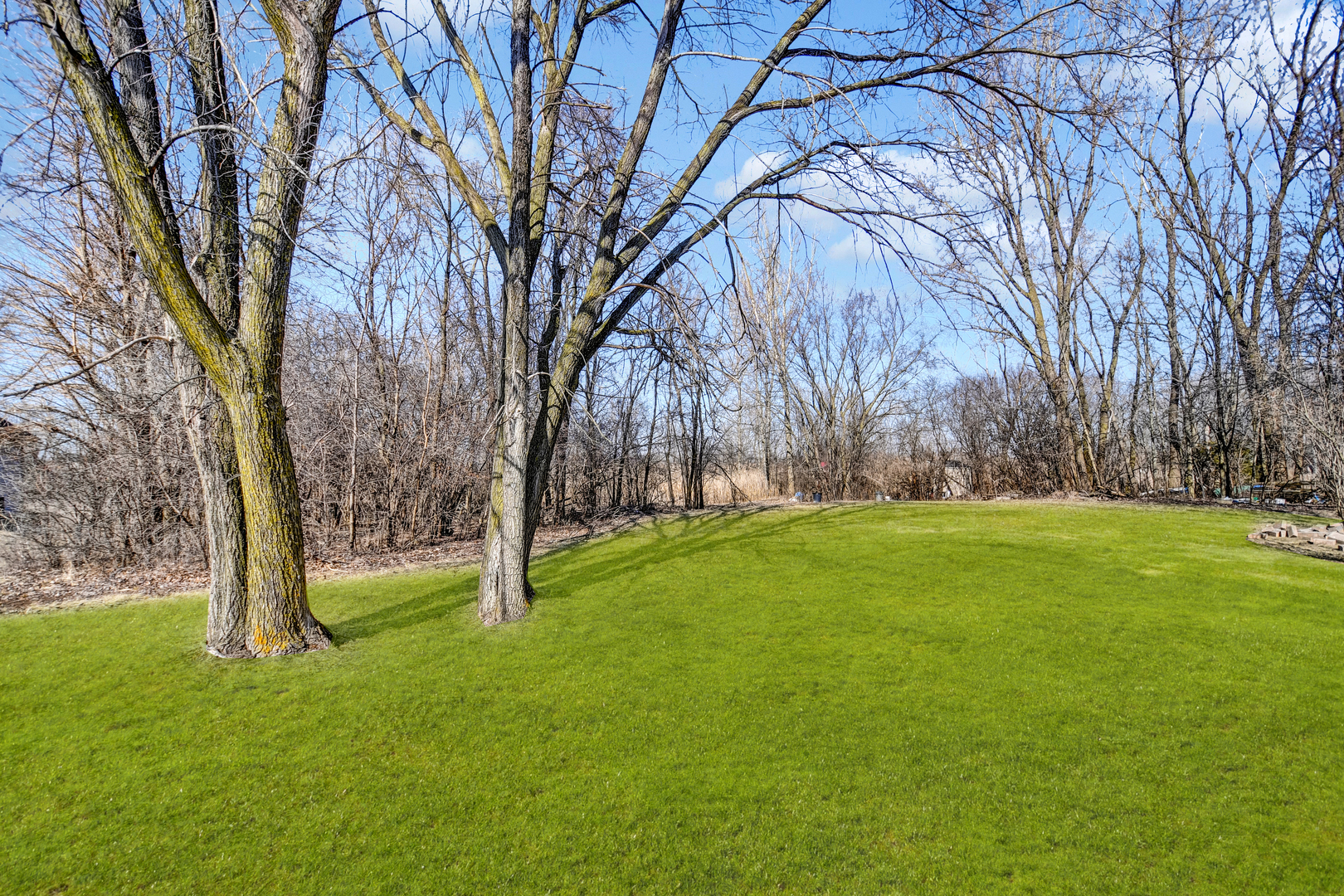 3rd image of 1822 Barthelone St, Crest Hill, IL 60403 | MLS# 12705559