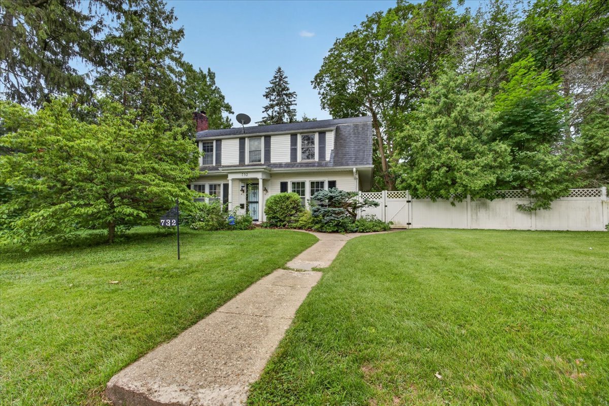 5th image of 732 John St, Rockford, IL 61103 | MLS# 12705585