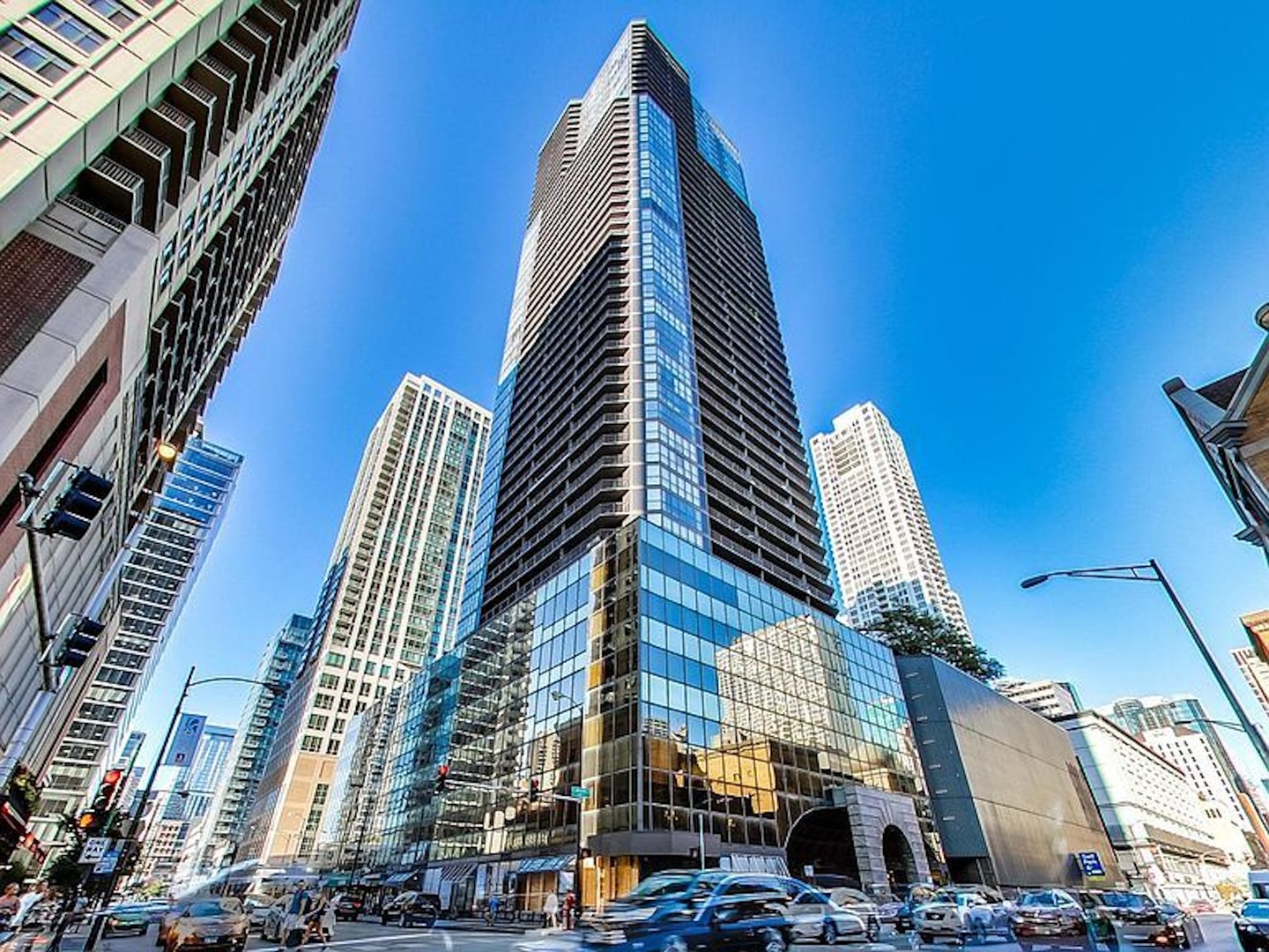 1st image of 10 E Ontario St #4304, Chicago, IL 60611 | MLS# 12705636