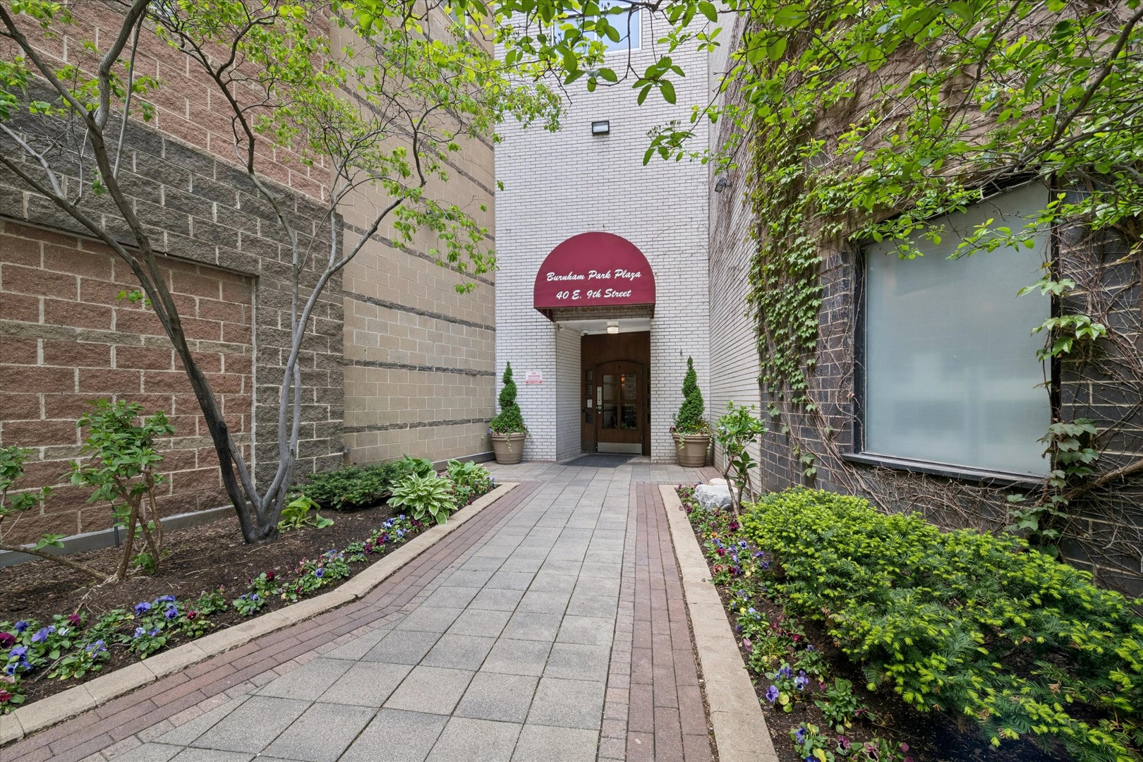 2nd image of 40 E 9Th St #1616, Chicago, IL 60605 | MLS# 12705641