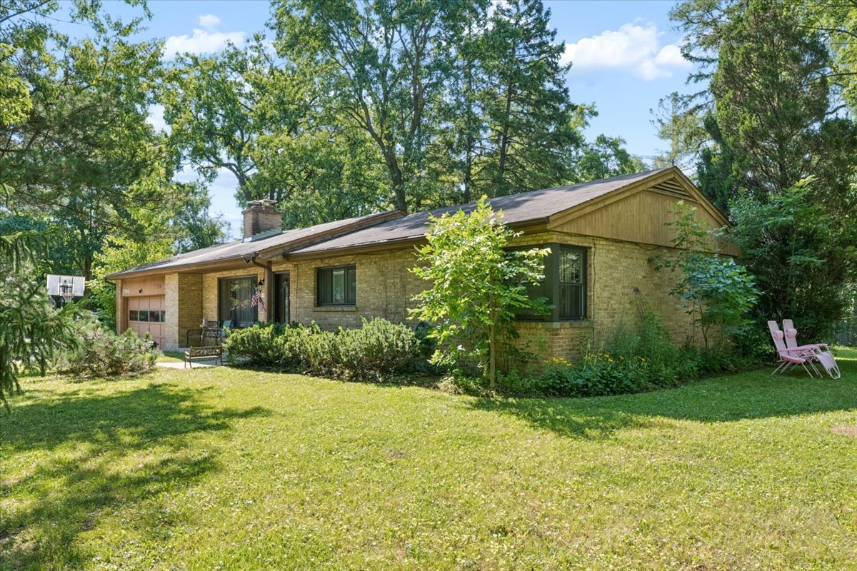 3rd image of 1704 Park Ave W, Highland Park, IL 60035 | MLS# 12705659