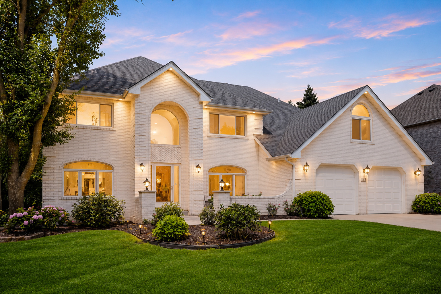 2nd image of 6722 Sweetbriar Ln, Darien, IL 60561 | MLS# 12705683