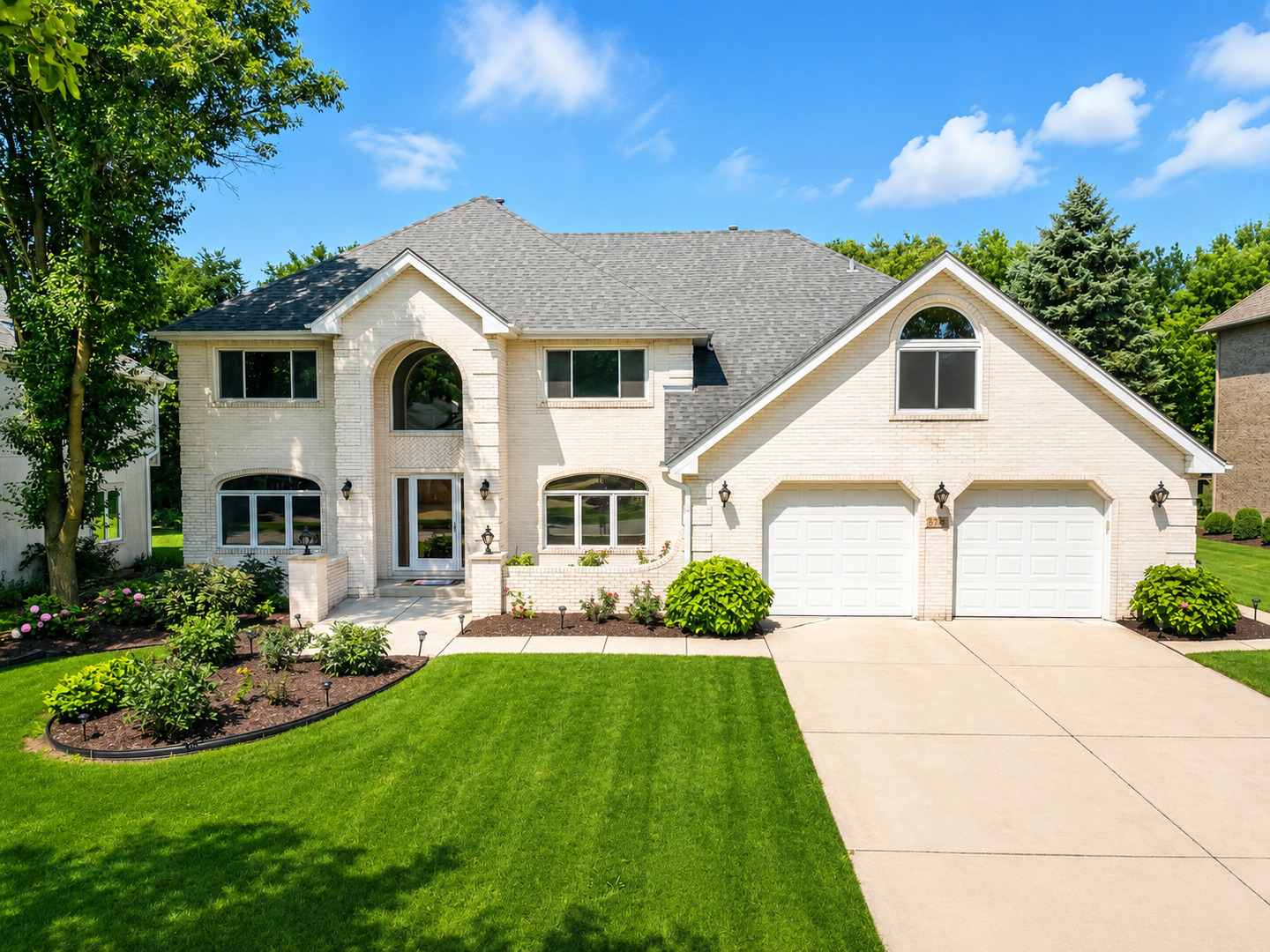 3rd image of 6722 Sweetbriar Ln, Darien, IL 60561 | MLS# 12705683
