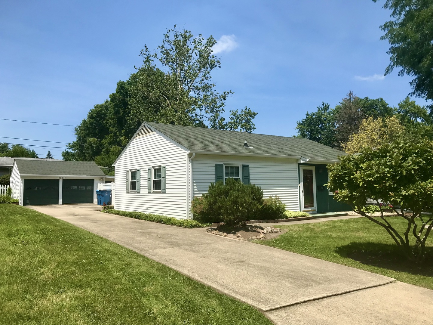 2nd image of 1714 Pike St, Peru, IL 61354 | MLS# 12705710