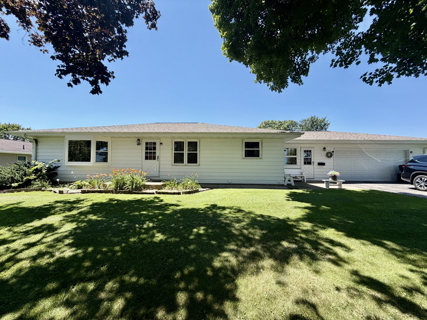 Homes for sale in Milledgeville, IL | 715 Hager Ave, Milledgeville, IL 61051 | MLS# 12705717