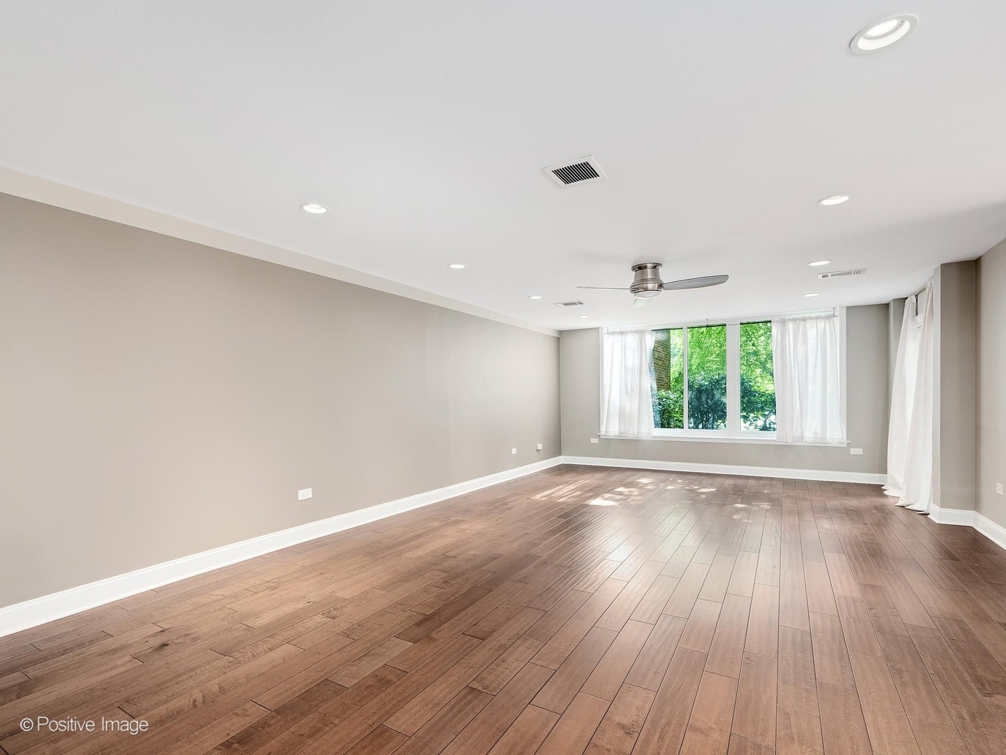 Homes for sale in Hinsdale, IL | 1401 Burr Oak Rd, Hinsdale, IL 60521