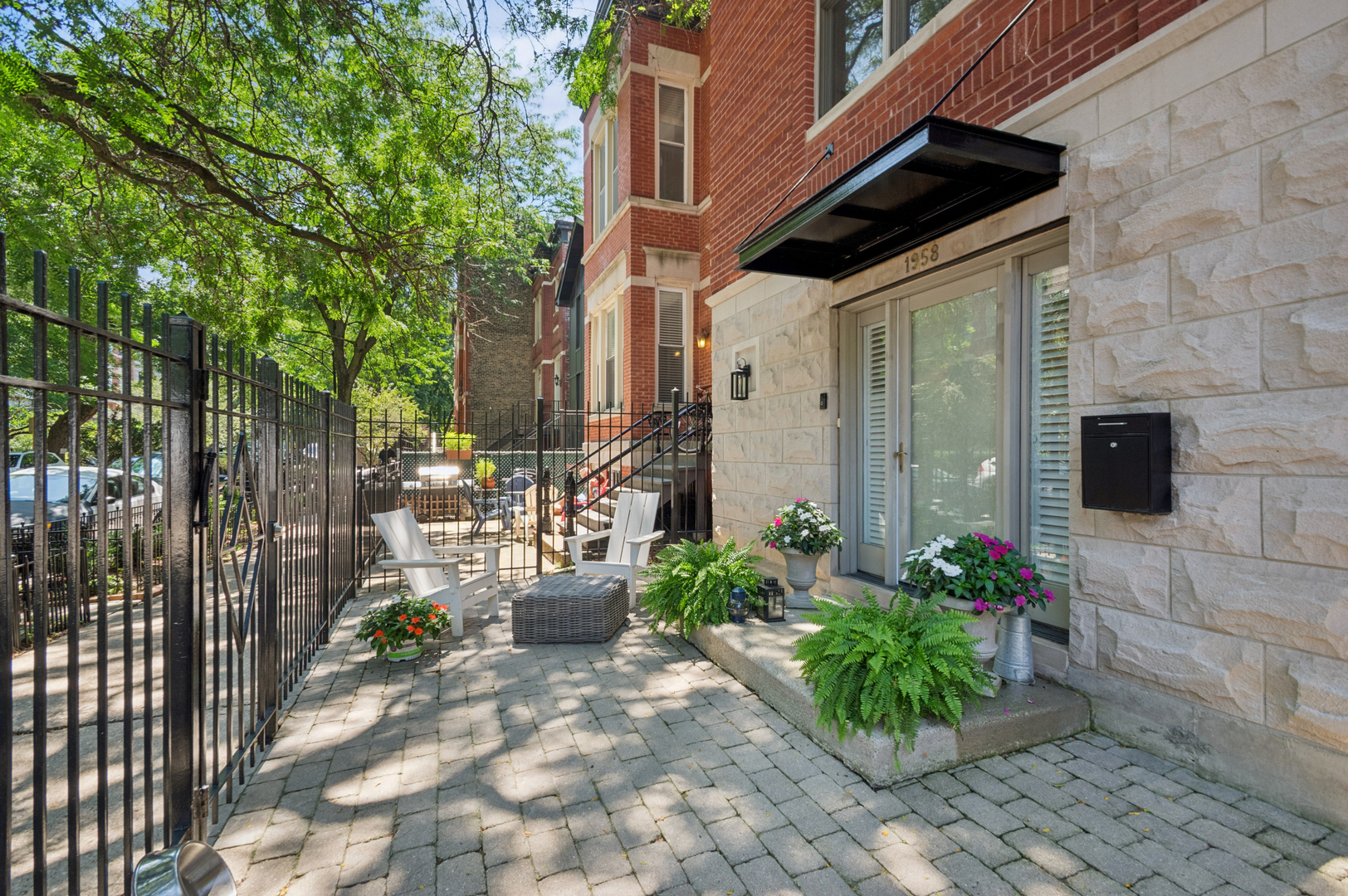 2nd image of 1958 N Bissell St, Chicago, IL 60614 | MLS# 12705755