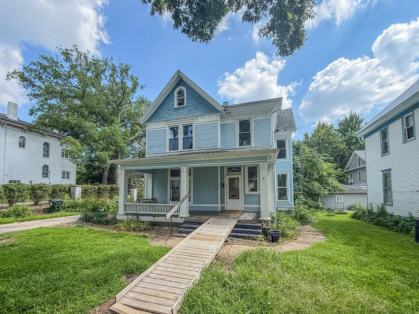 Homes for sale in Decatur, IL | 437 W Decatur St, Decatur, IL 62522 | MLS# 12705764