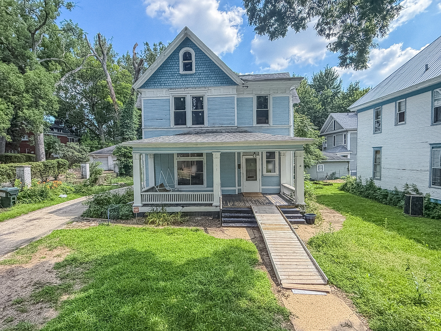Homes for sale in Decatur, IL | 437 W Decatur St, Decatur, IL 62522 | MLS# 12705764