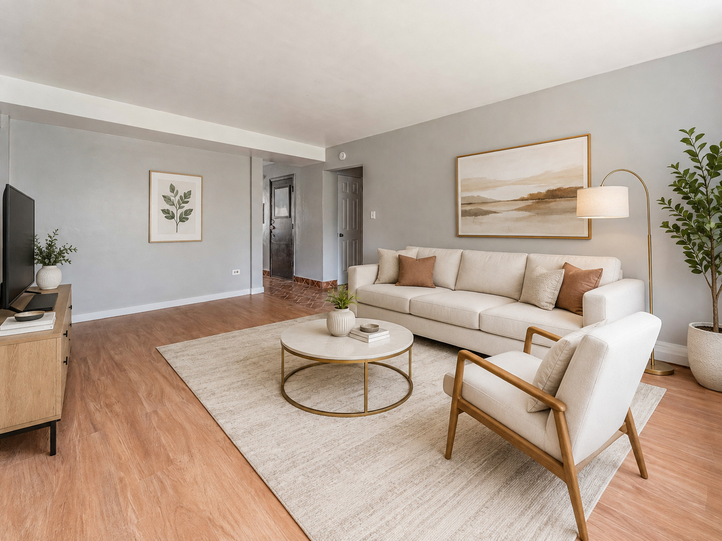4th image of 2123 Howard St, Evanston, IL 60202