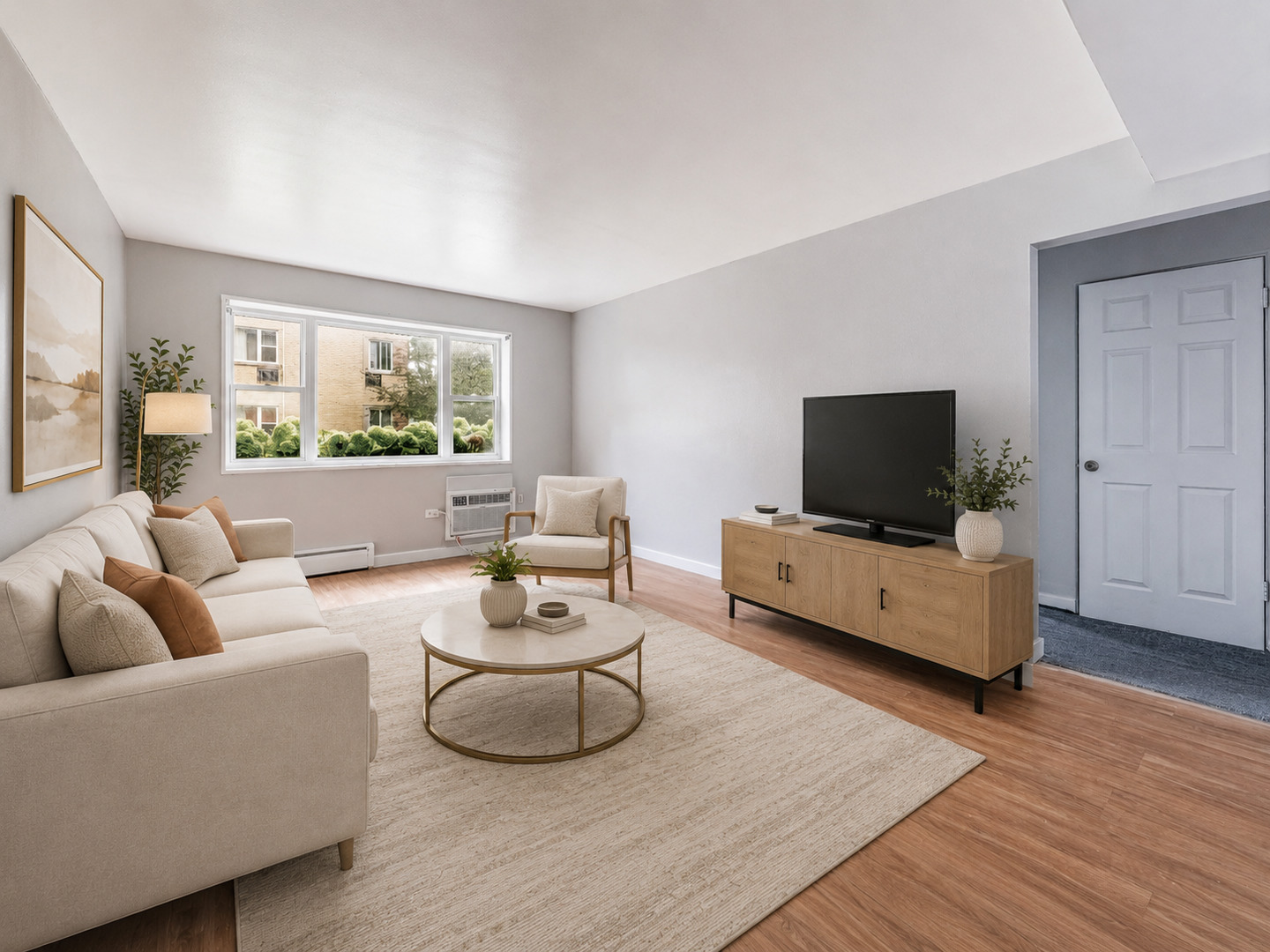 2nd image of 2123 Howard St #1H, Evanston, IL 60202 | MLS# 12705800