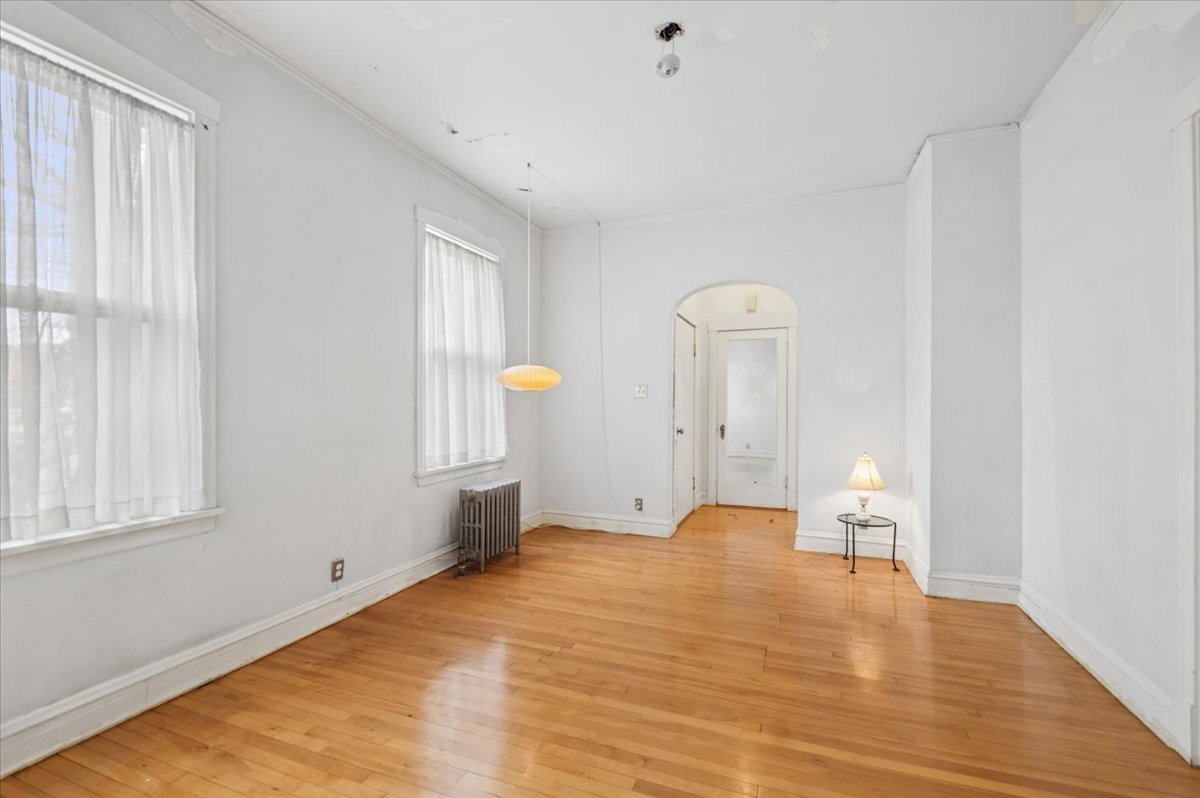 Homes for sale in Chicago, IL | 1762 W Morse Ave, Chicago, IL 60626 | MLS# 12705817