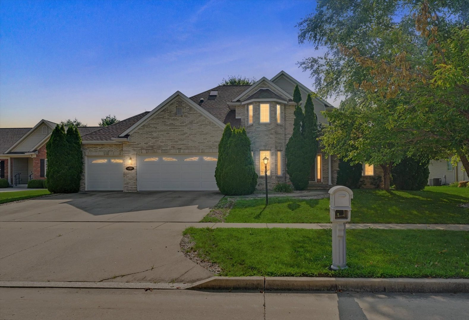 3rd image of 1808 Vale St, Champaign, IL 61822 | MLS# 12705846
