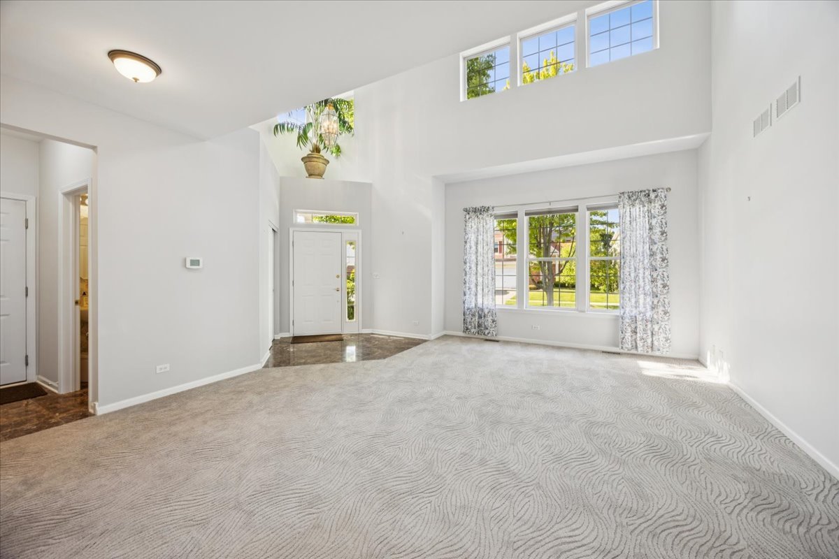 4th image of 2409 Meadowbrook Ln, Westchester, IL 60154 | MLS# 12705851