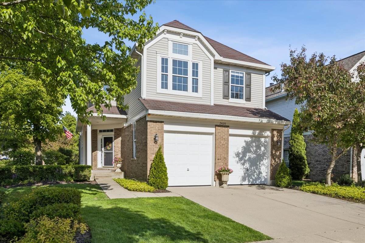 Homes for sale in Westchester, IL | 2409 Meadowbrook Ln, Westchester, IL 60154 | MLS# 12705851