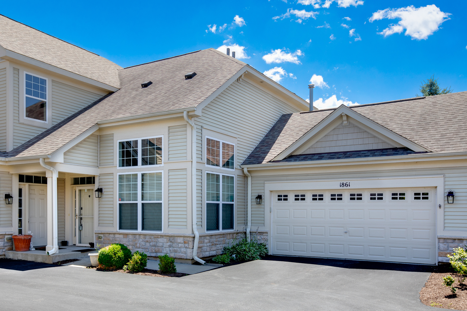 1st image of 1861 Foxridge Ct, Aurora, IL 60502 | MLS# 12705918