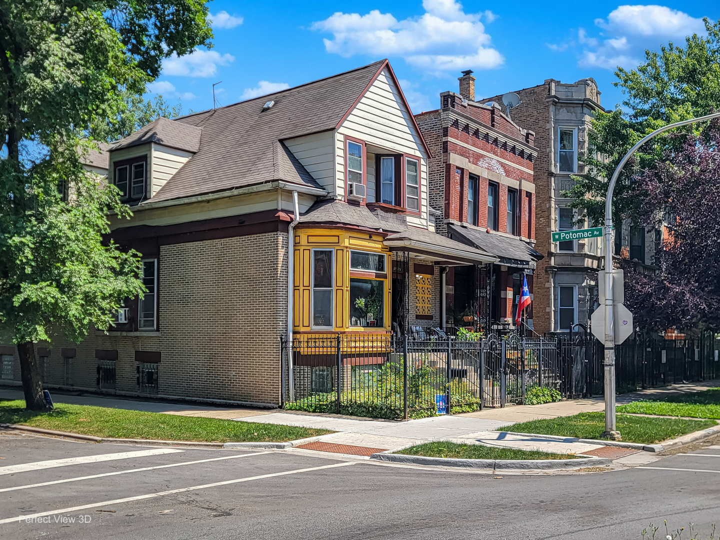 Homes for sale in Chicago, IL | 1257 N Rockwell St, Chicago, IL 60622 | MLS# 12705937