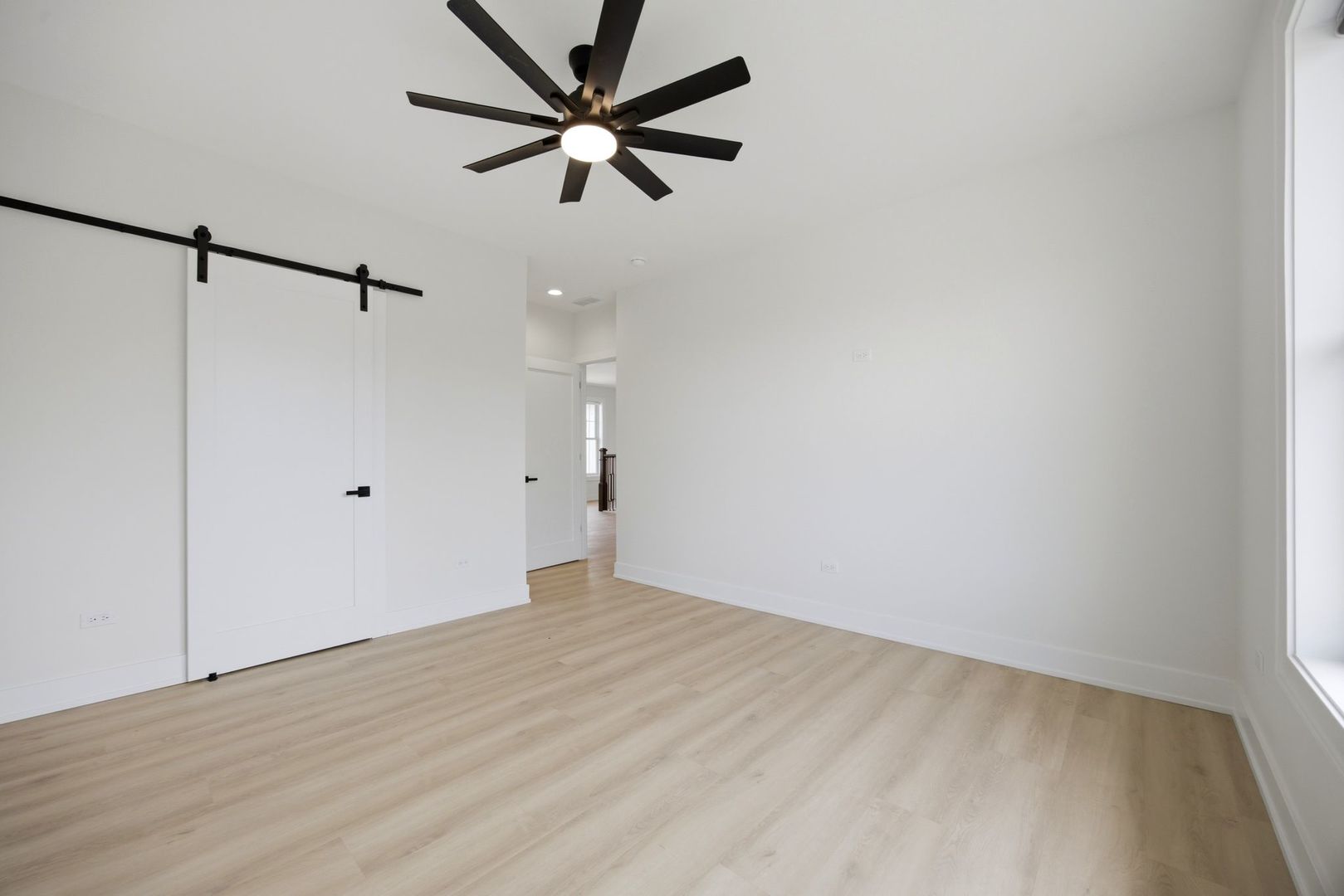 44th image of 949 Internationale Pkwy, Woodridge, IL 60517 | MLS# 12705981