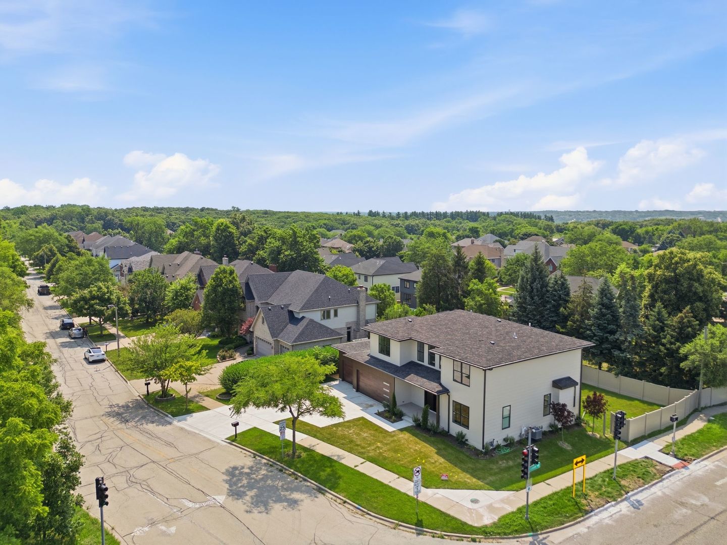 4th image of 949 Internationale Pkwy, Woodridge, IL 60517 | MLS# 12705981