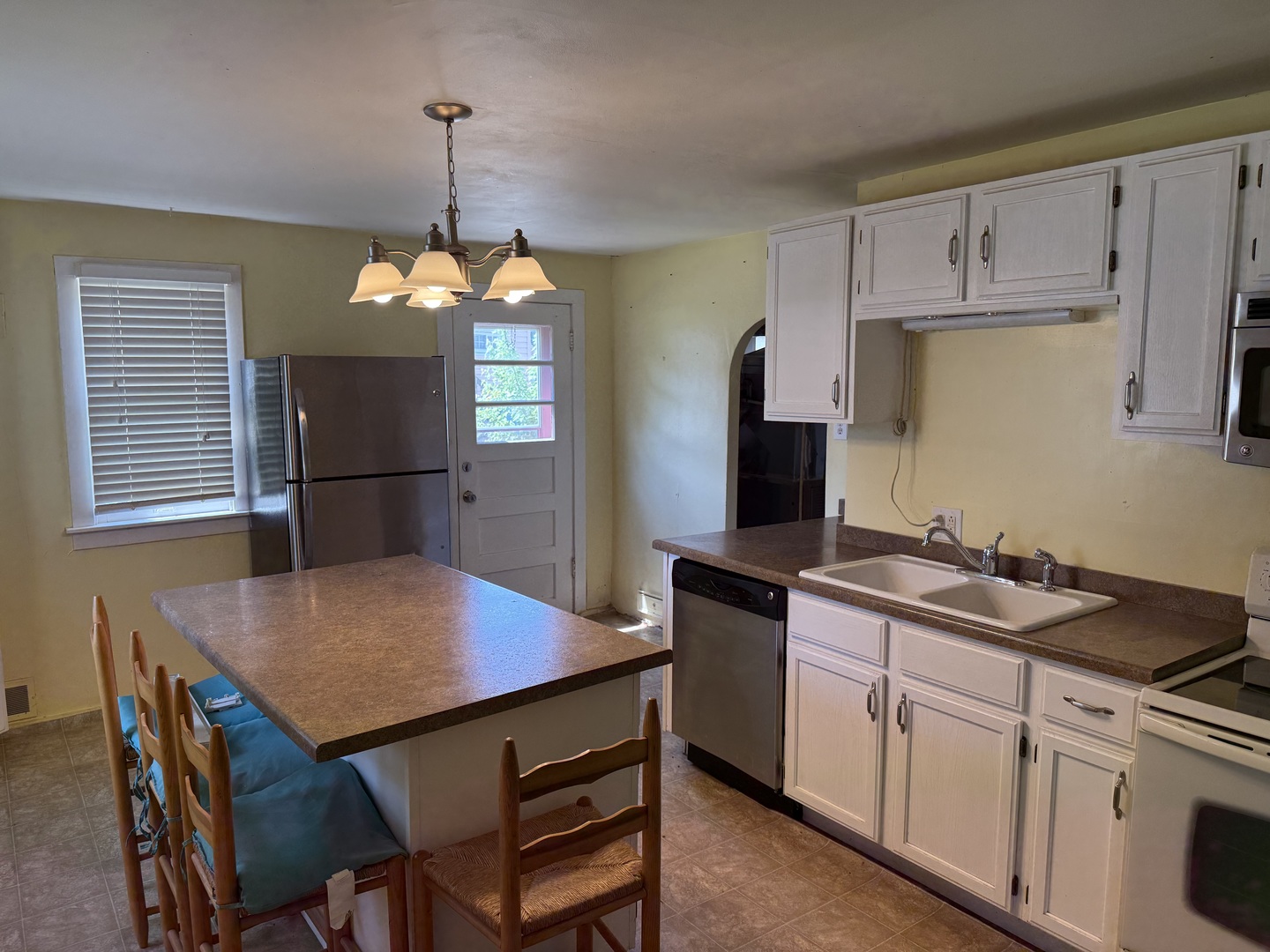 Homes for sale in Amboy, IL | 332 N Jones Ave, Amboy, IL 61310 | MLS# 12706003