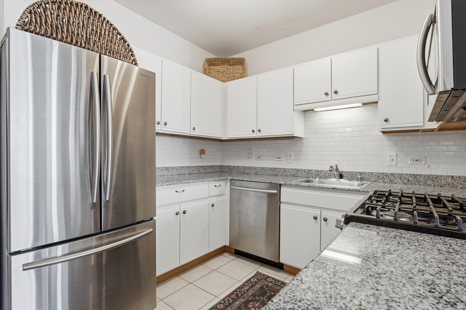 4th image of 645 N Kingsbury St #1207, Chicago, IL 60610 | MLS# 12706007