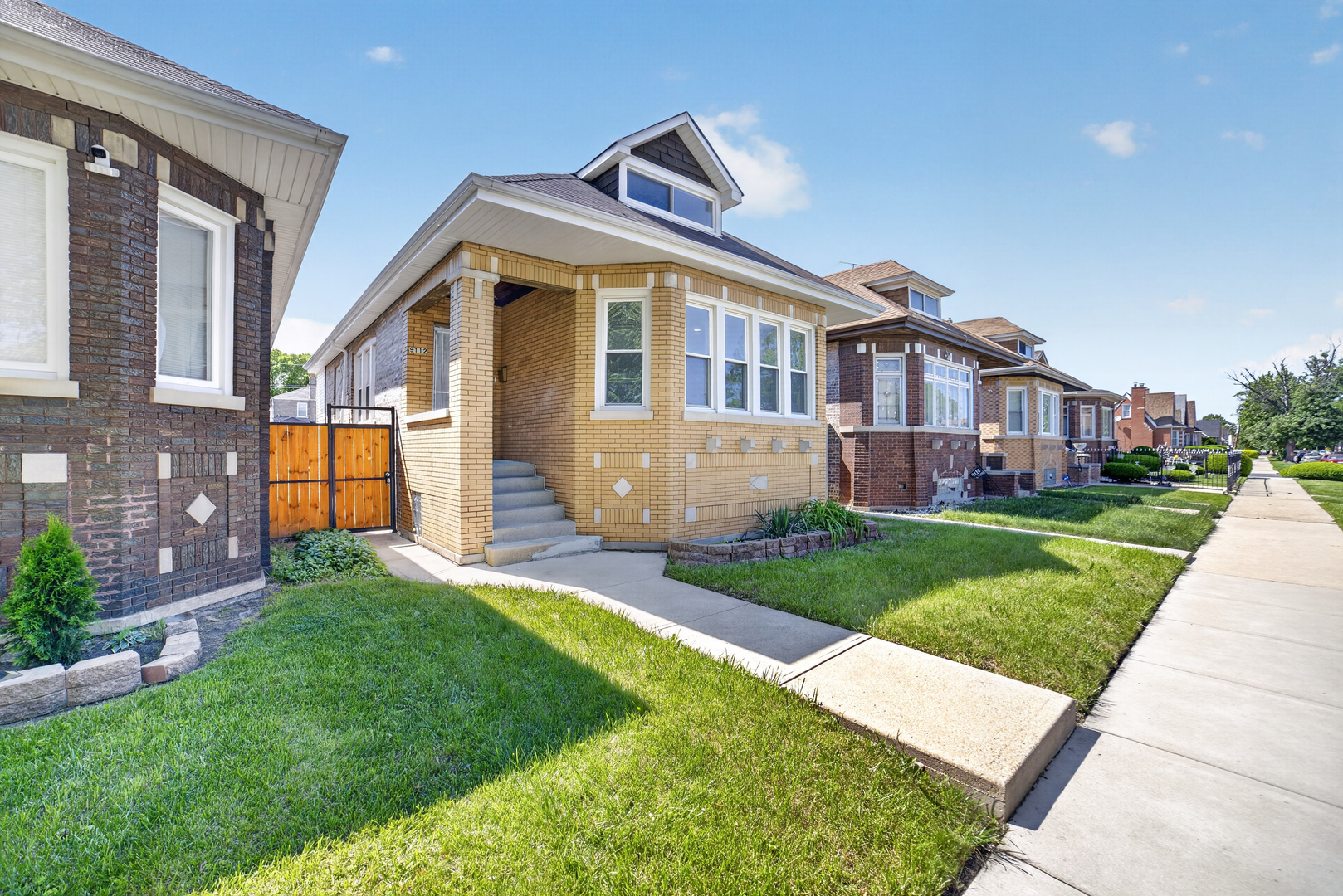 3rd image of 9112 S Aberdeen St, Chicago, IL 60620 | MLS# 12706010