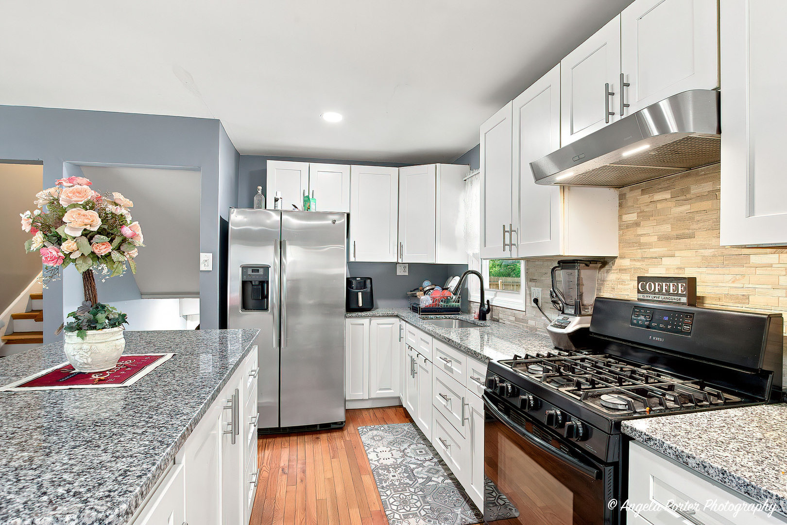 Homes for sale in Crystal Lake, IL | 360 Hickory Dr, Crystal Lake, IL 60014 | MLS# 12706075