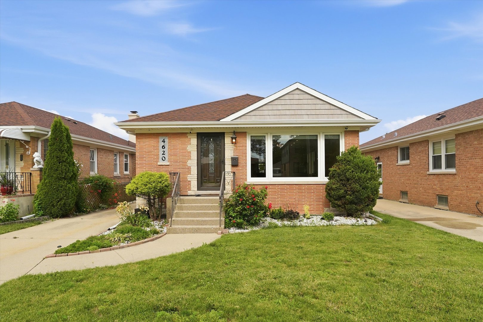 Homes for sale in Norridge, IL | 4620 N Ozanam Ave, Norridge, IL 60706 | MLS# 12706079