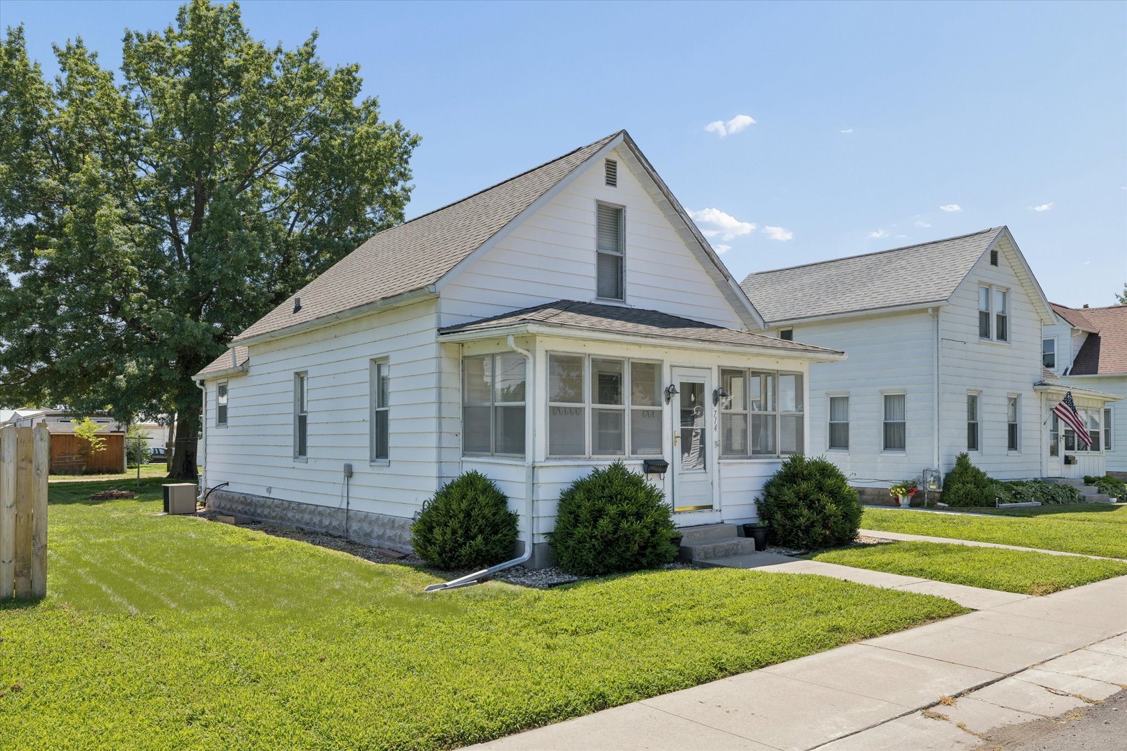 Homes for sale in Fulton, IL | 714 19Th Ave, Fulton, IL 61252 | MLS# 12706110