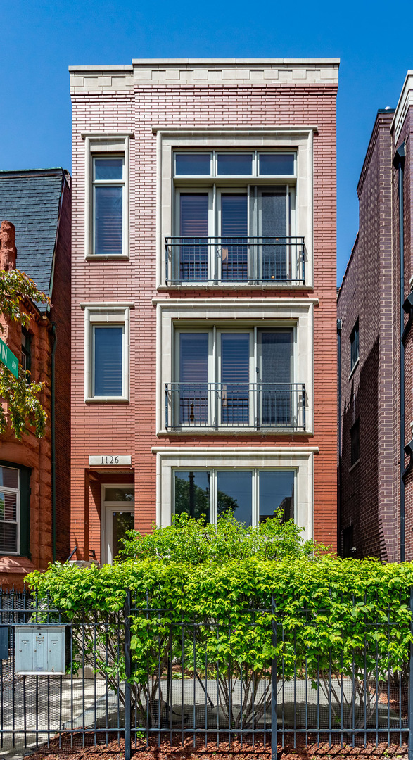 1st image of 1126 W Fullerton Ave #2, Chicago, IL 60614 | MLS# 12706124