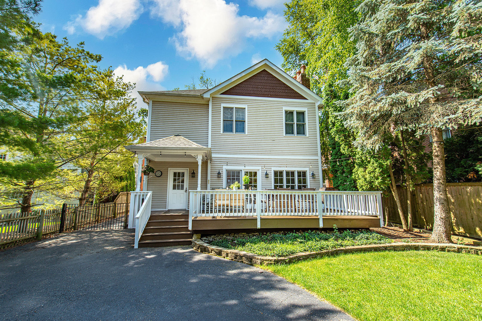 Homes for sale in Lake Bluff, IL | 314 E Woodland Rd, Lake Bluff, IL 60044 | MLS# 12706162