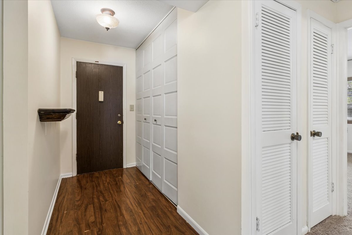 Homes for sale in Northbrook, IL | 925 Spring Hill Dr #102, Northbrook, IL 60062 | MLS# 12706175