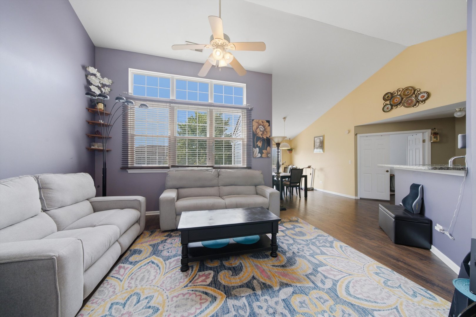 5th image of 1719 Autumn Ave #C, Schaumburg, IL 60193 | MLS# 12706199