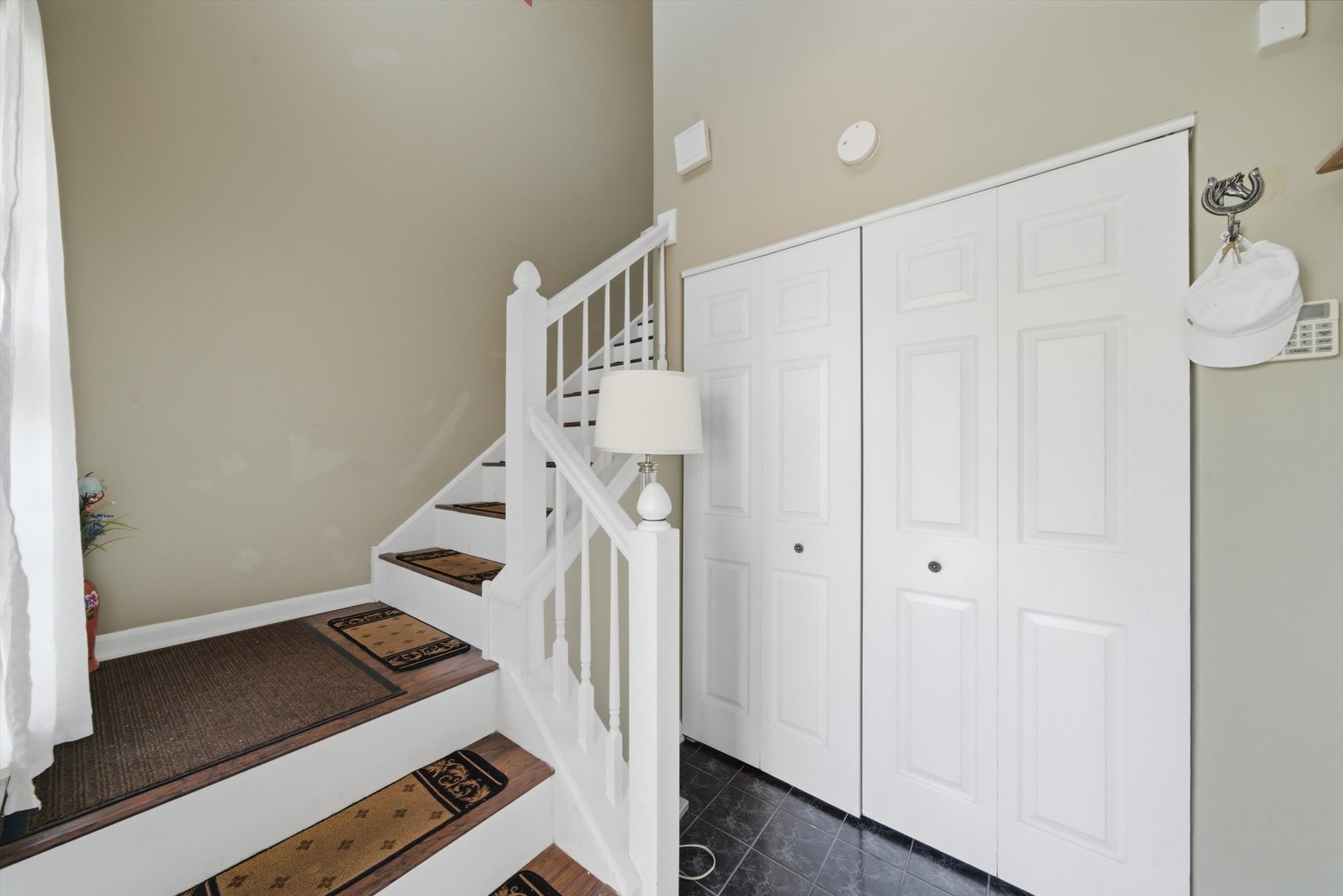 3rd image of 1719 Autumn Ave #C, Schaumburg, IL 60193 | MLS# 12706199