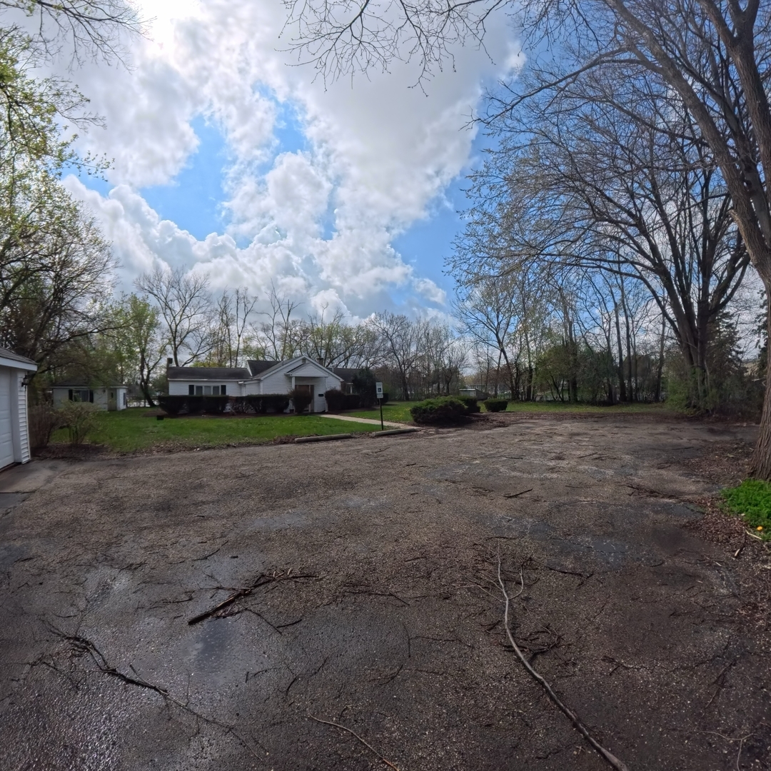 Homes for sale in Palatine, IL | 805 E Palatine Rd, Palatine, IL 60074 | MLS# 12706201