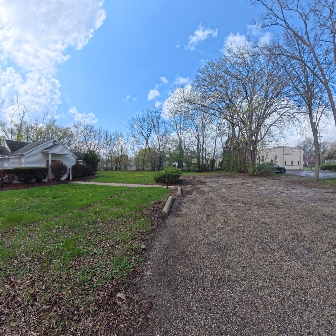 Homes for sale in Palatine, IL | 805 E Palatine Rd, Palatine, IL 60074 | MLS# 12706201