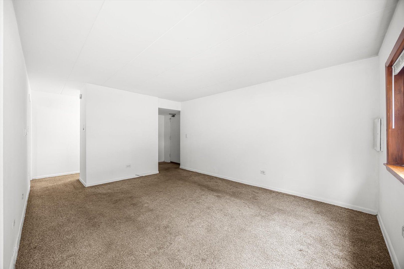 Homes for sale in Oak Park, IL | 109 S Elmwood Ave #2, Oak Park, IL 60302 | MLS# 12706202