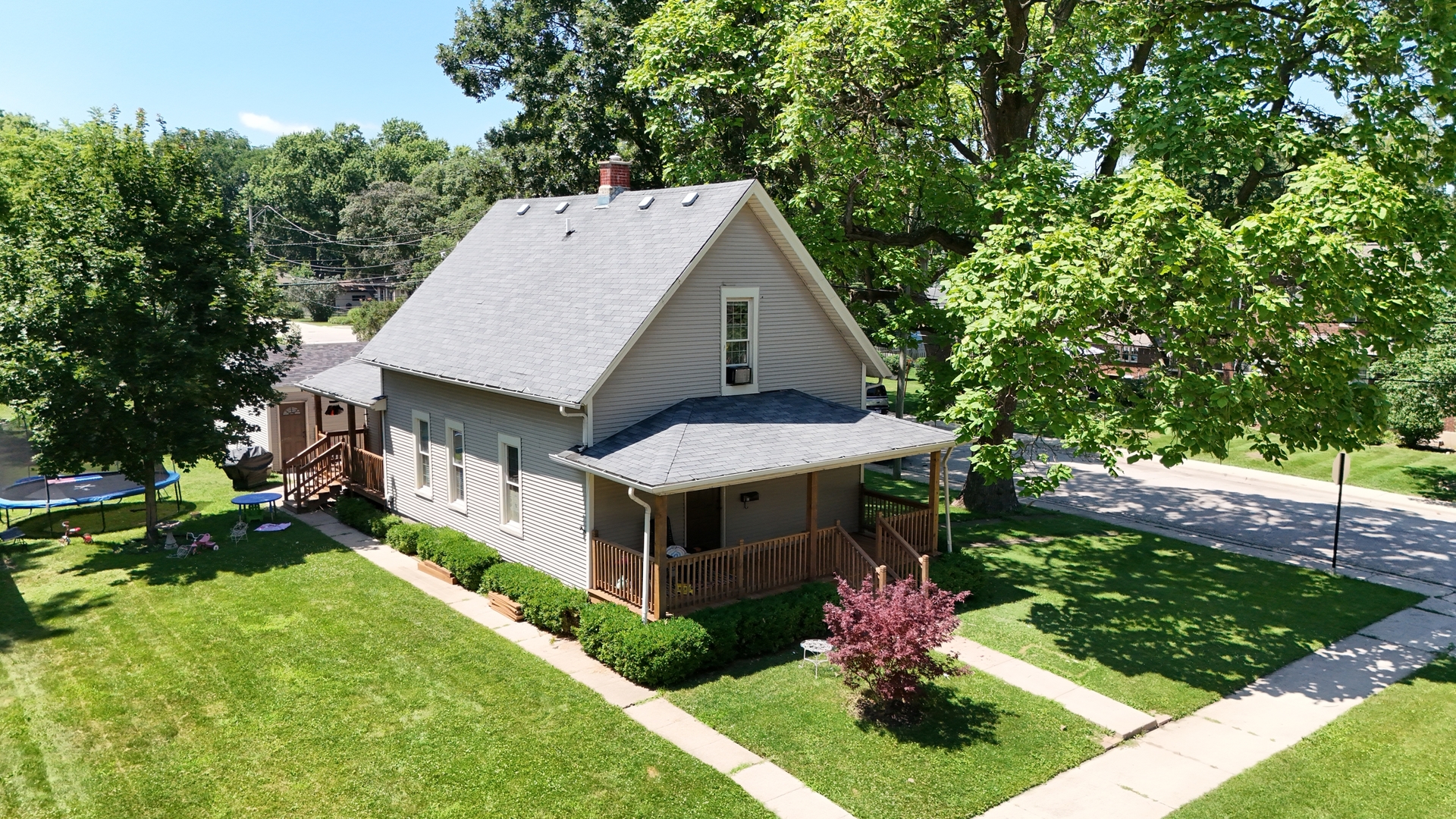 2nd image of 344 N Worth Ave, Elgin, IL 60123 | MLS# 12706204