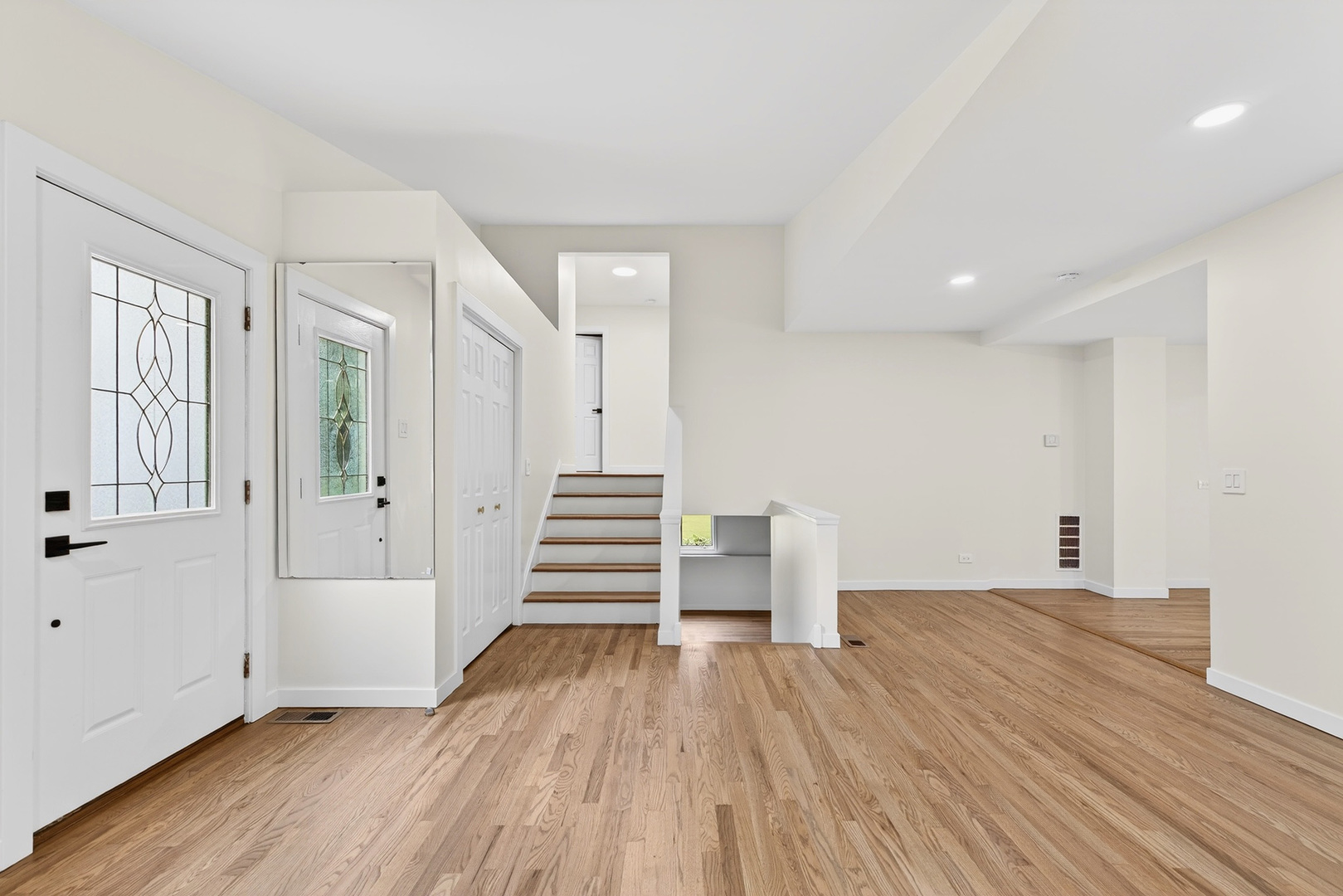 5th image of 33 Valewood Rd, West Chicago, IL 60185 | MLS# 12706228