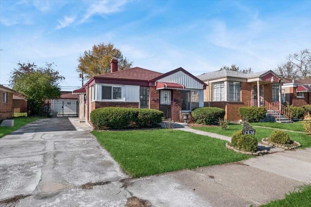 2nd image of 12538 S Justine St, Calumet Park, IL 60827 | MLS# 12706287