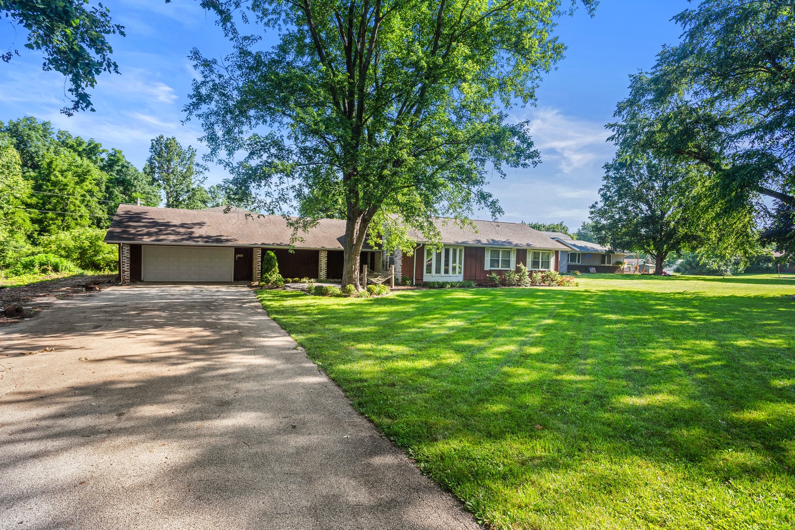 Homes for sale in Mahomet, IL | 2102 Fogel Rd, Mahomet, IL 61853 | MLS# 12706317