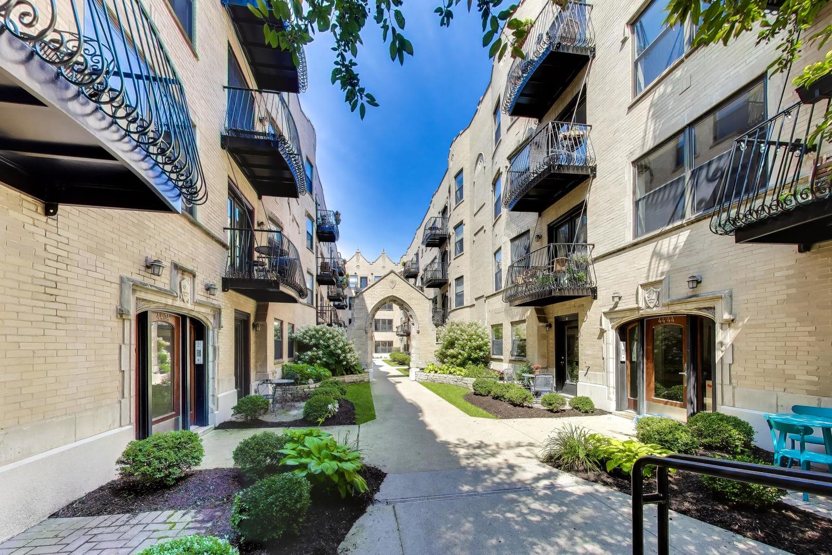 Homes for sale in Chicago, IL | 4442 N Damen Ave #4E, Chicago, IL 60625 | MLS# 12706343