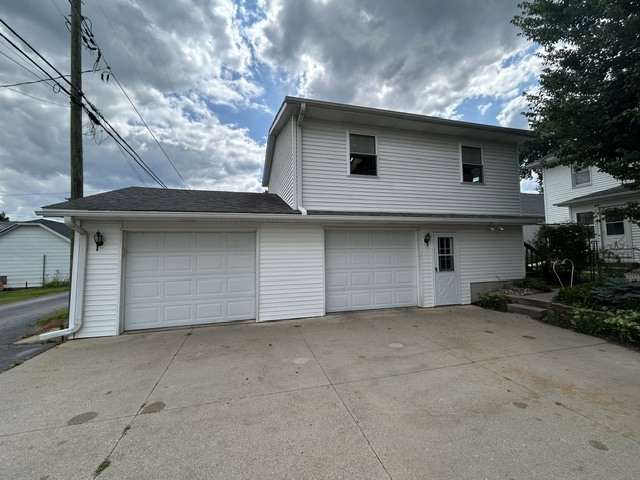 Homes for sale in Fulton, IL | 1125 15Th Ave, Fulton, IL 61252 | MLS# 12706351